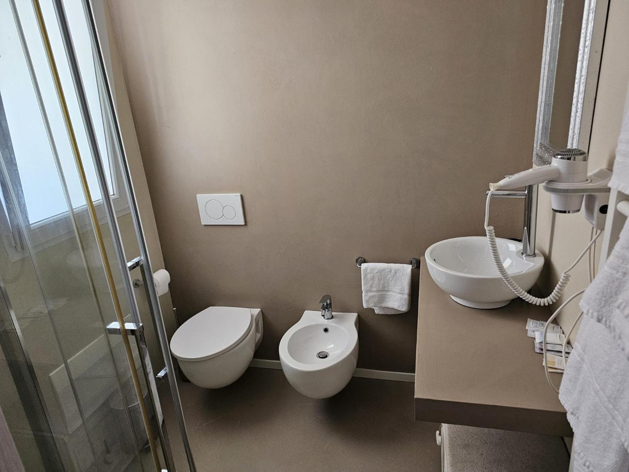 Residence Hotel Venus Suites Cervia Exterior foto