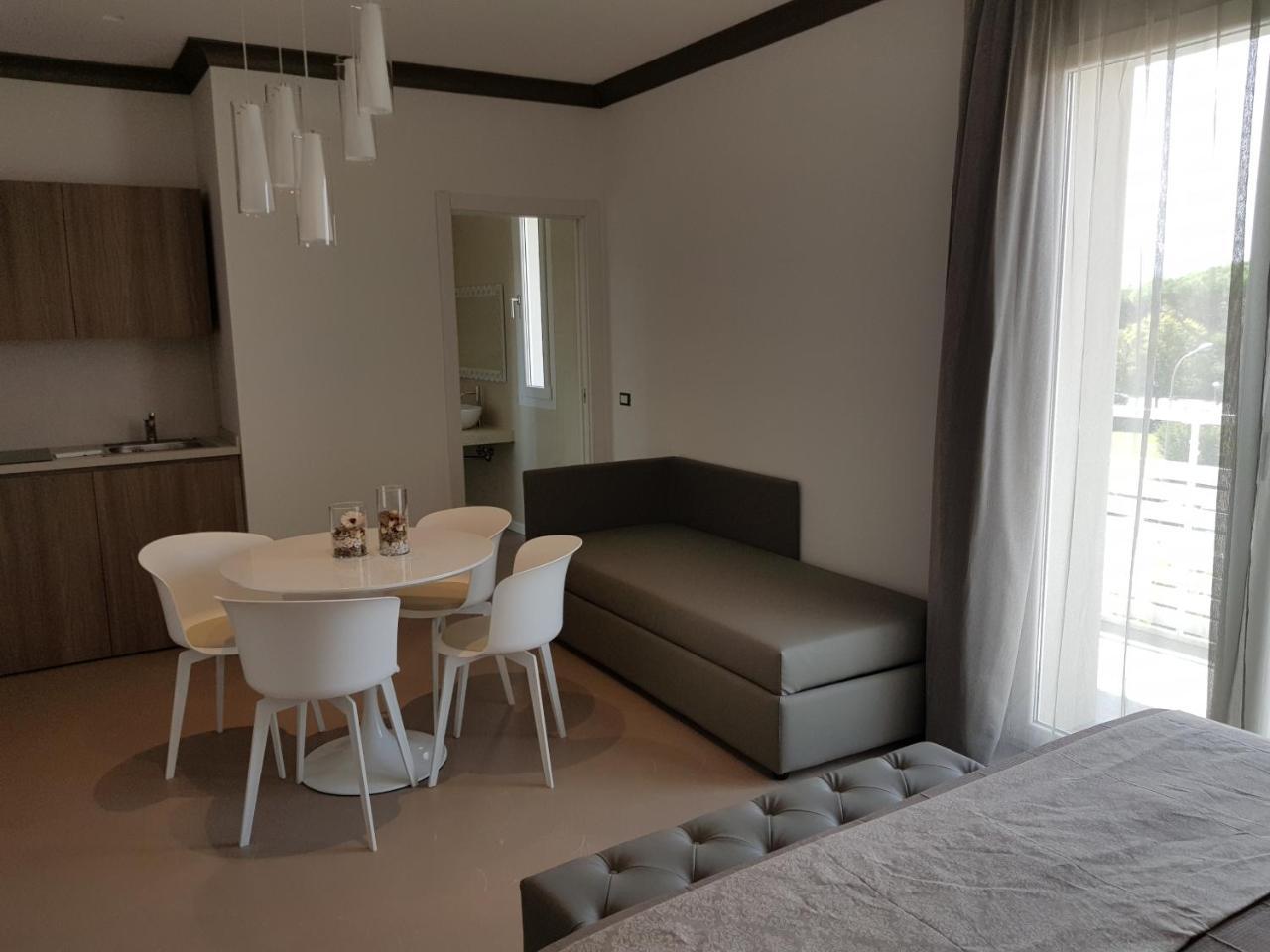 Residence Hotel Venus Suites Cervia Exterior foto