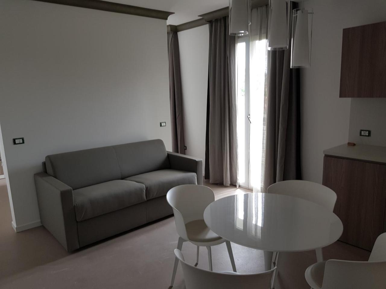 Residence Hotel Venus Suites Cervia Exterior foto