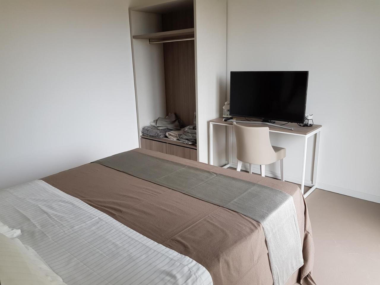 Residence Hotel Venus Suites Cervia Exterior foto