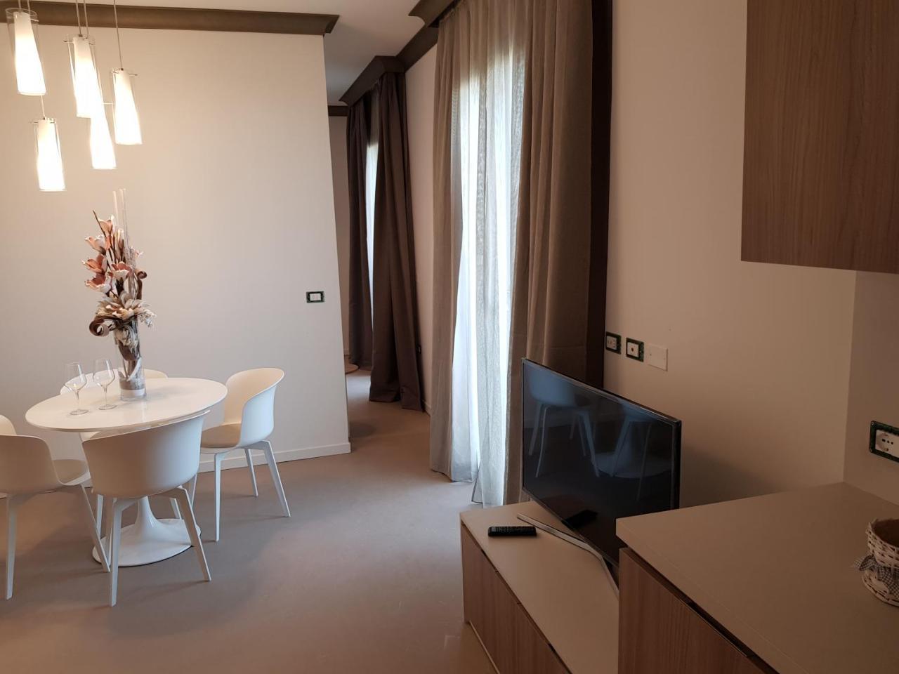 Residence Hotel Venus Suites Cervia Exterior foto